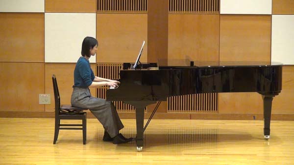 ひとりピアノ
